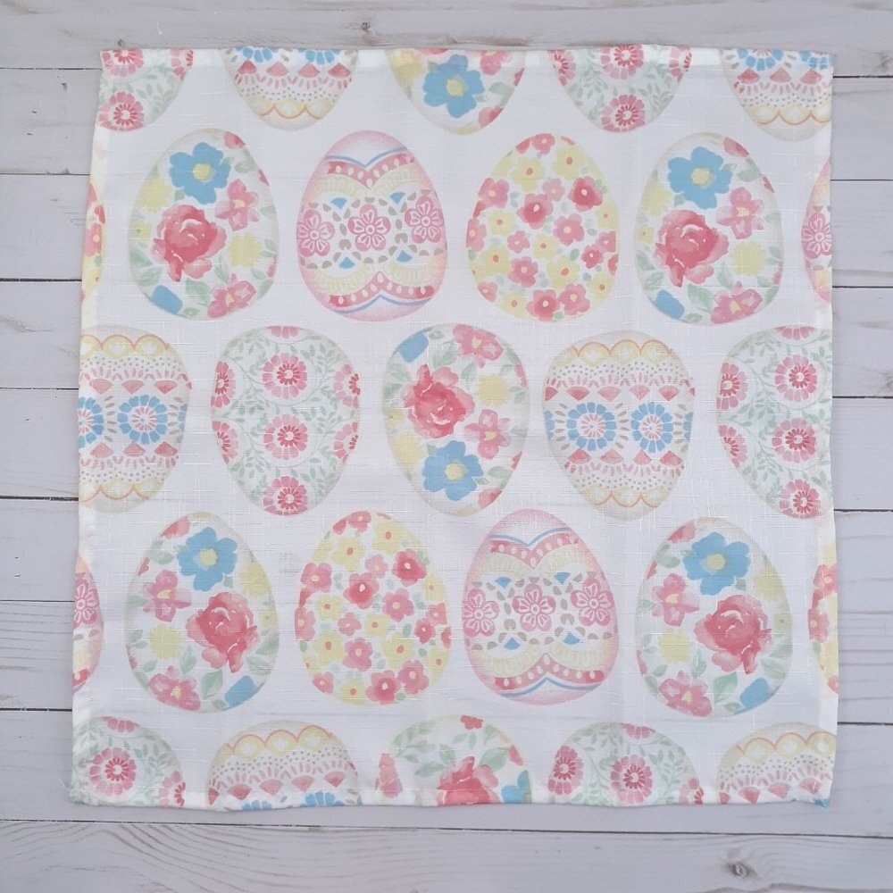 Fabric Dinner Napkins Floral Easter Eggs 17x17 inch Set of 4 - Picture 2 of 4